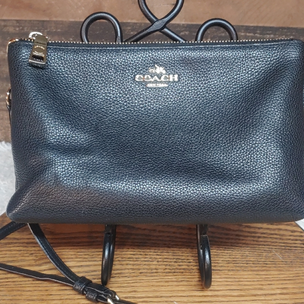 Coach Black Leather Women's Bag. Crossbody